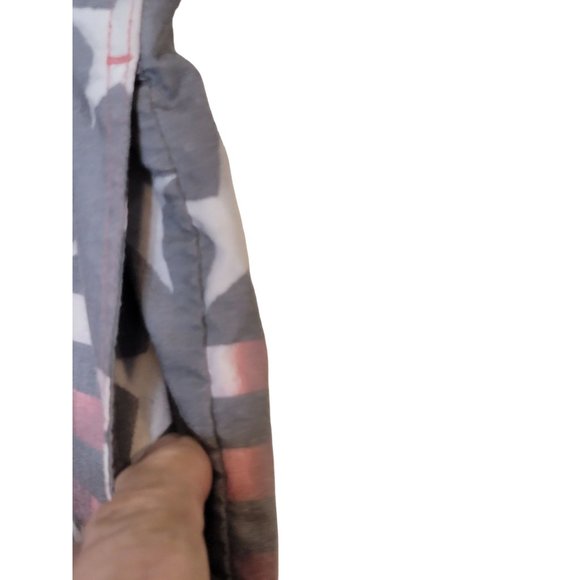 Quicksilver Drawstring Board Shorts Pockets Mid-Thigh Flag Graphic Size 38 - Picture 6 of 8